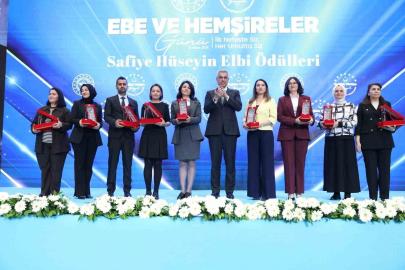 Yılın hemşireleri ödüllendirildi
