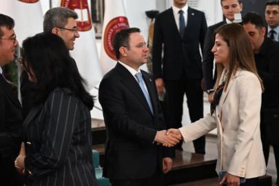 Bakan Gürlek, Bakanlık personeli ve HSK üyeleriyle bayramlaştı