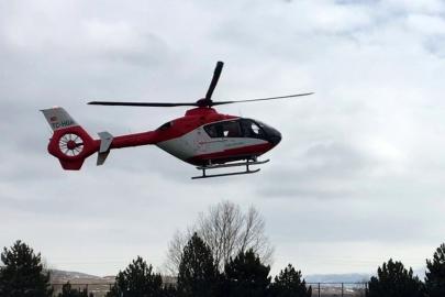 Nefes darlığı yaşayan hasta ambulans helikopterle Erzincan’a sevk edildi