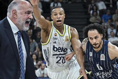 (ÖZET) Anadolu Efes ilk galibiyetini aldı, seri uzadı! Anadolu Efes-Fenerbahçe Beko maç sonucu: 102-93