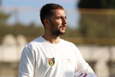 İstanbulspor'da Barış Kanbak'ın görevine son verildi