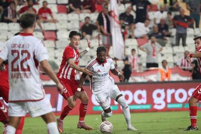 Sivasspor, Antalya'dan üç puanla döndü