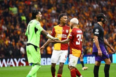 Galatasaray - Barcelona maçında Lucas Torreira sakatlandı
