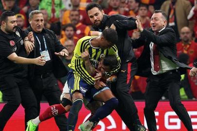 Galatasaray-Fenerbahçe derbisinin faturası belli oldu! Abdülkerim ve Brown'a en az 5 maç ceza!